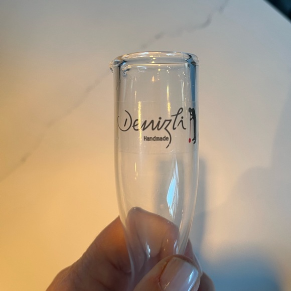 NWT Denizli decanter. Beautiful shape. - Picture 6 of 8